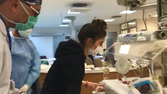 Kocaeli'deki anne beşiz bebek dünyaya getirdi!