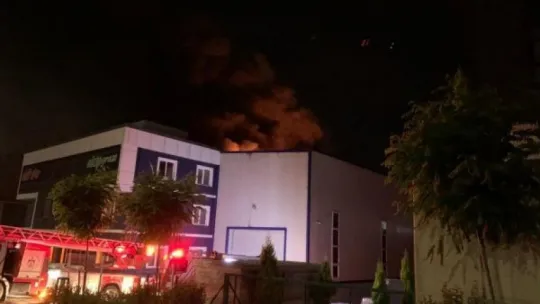 Kocaeli'deki o fabrikada büyük yangın!