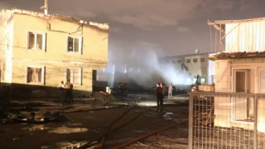 Kocaeli'deki palet fabrikası yandı!