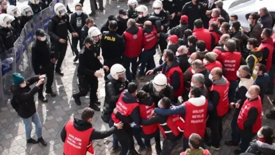 Kocaeli'den Ankara'ya yürümek isteyen işçilere 95 gözaltı!