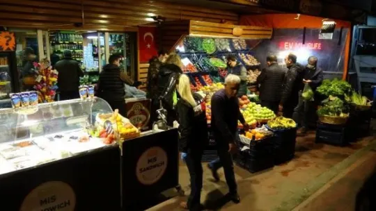 Kocaeliler büfe ve fırınlara akın etti!