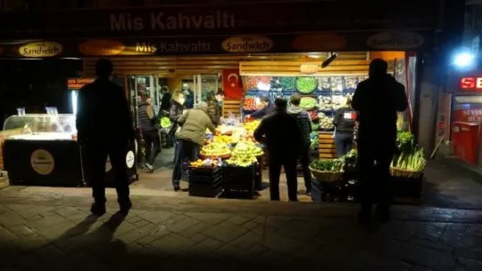 Kocaeliler büfe ve fırınlara akın etti!