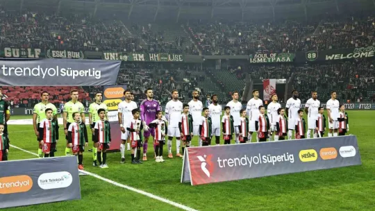 Kocaelispor- Antalyaspor maçında seremoni de paylaşıldı