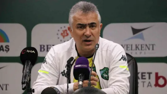 Biz zorlukları futbolcularımla yeneceğiz