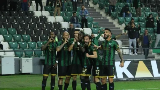 Kocaelispor Bursaspor'u mağlup etti: 2-1