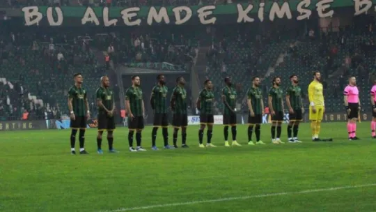 Kocaelispor Bursaspor'u mağlup etti: 2-1