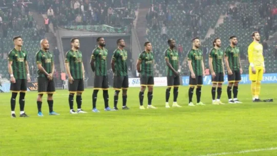 Kocaelispor Bursaspor'u mağlup etti: 2-1