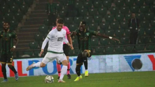 Kocaelispor Bursaspor'u mağlup etti: 2-1