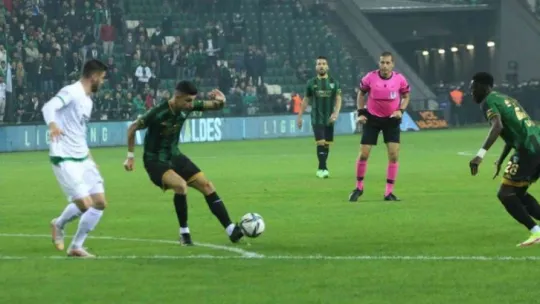Kocaelispor Bursaspor'u mağlup etti: 2-1