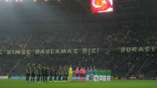 Kocaelispor Bursaspor'u mağlup etti: 2-1