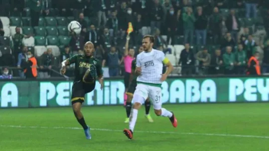 Kocaelispor Bursaspor'u mağlup etti: 2-1