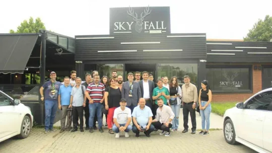 Kocaelispor'da stadyum zemini hibrit çime dönüyor