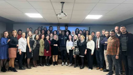 Kocaelispor'dan öğretmenler günü sürprizi