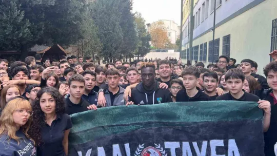 Kocaelispor'dan öğretmenler günü sürprizi