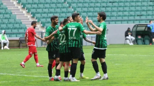 Kocaelispor ezdi geçti: 5-0