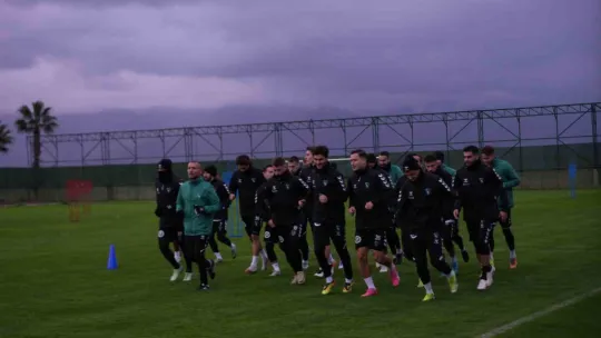 Kocaelispor, İsmet Taşdemir yönetimindeki ilk antrenmanına çıktı