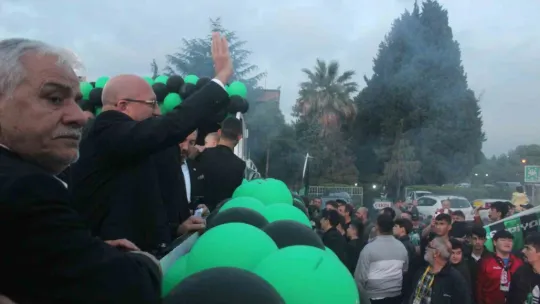 Kocaelispor şampiyonluğu böyle kutladı