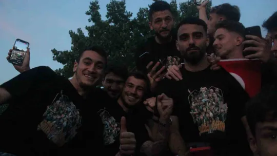 Kocaelispor şampiyonluğu böyle kutladı
