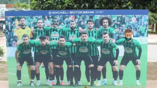 Kocaelispor taraftarı Süper Lig yolunu gözlüyor