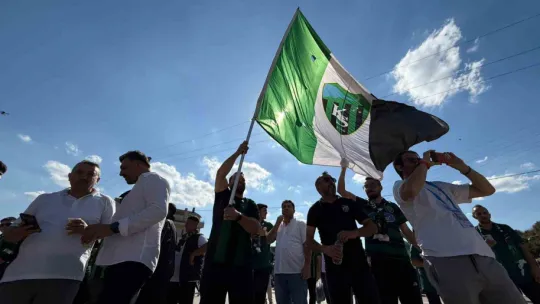Taraftar maça akın etti