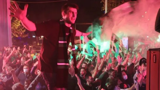Kocaelispor taraftarları sokaklara döküldü!