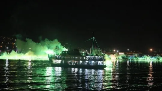 Kocaelispor'un şampiyonluğu tüm kentte coşkuyla kutlandı