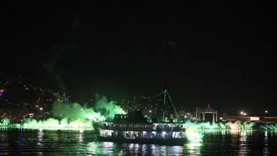 Kocaelispor'un şampiyonluğu tüm kentte coşkuyla kutlandı