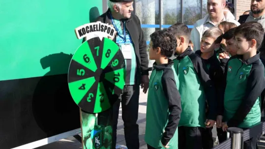 Kocaelispor'un yıldızı Dan Agyei'ye sevgi seli