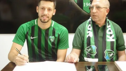 Kocaelispor, Yayıkcı ve Cisse ile sözleşme imzaladı