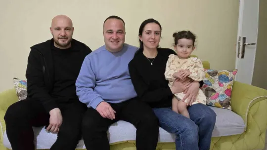 Kocaelisporlu futbolcular taraftar evlerinde iftar masalarına oturdu