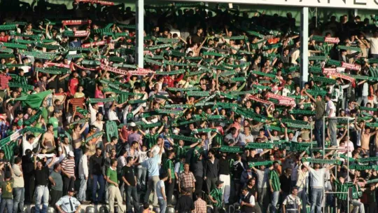Kocaelisporlu taraftarlar Antalyaspor'a kesilen para cezasına ortak oldu