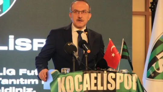 Kocaelispor'un yeni sezon forması tanıtıldı
