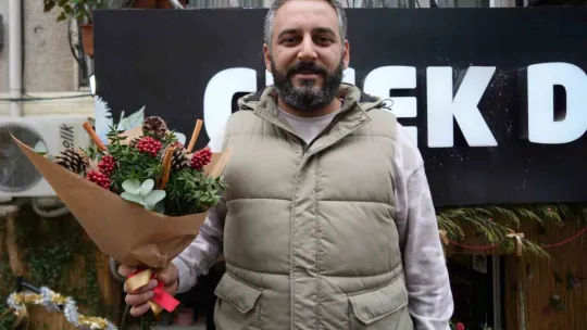 Kokina hırsızı sevimli köpek kameraya yakalandı