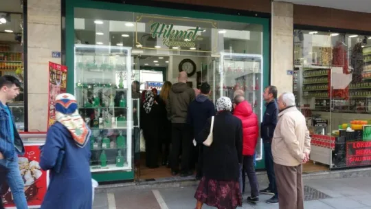 Kolonyacılarda koronavirüs yoğunluğu