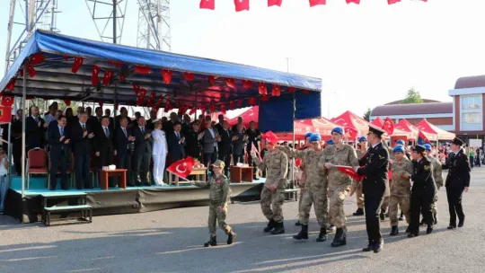 Komandoların gösterisiyle jandarma 186. yılını kutladı