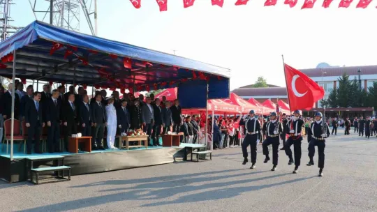 Komandoların gösterisiyle jandarma 186. yılını kutladı
