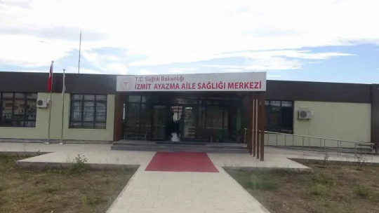 İzmit'te komedi filmi gibi olay: Peyzaj beklerken mezar görüntüsüyle karşılaştılar
