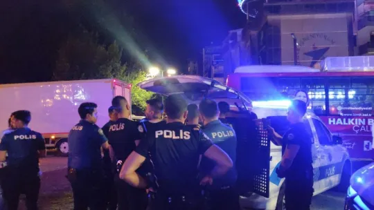 Konserde çevreye rahatsızlık veren 2 şahıs gözaltına alındı
