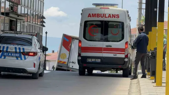 Kontrolden çıkan motosiklet kaza yaptı, sürücü yaralandı