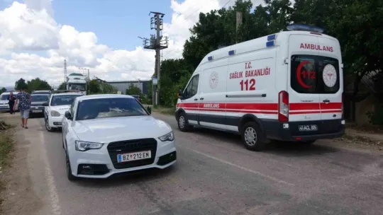 Kontrolden çıkan otomobil çaya uçtu: yaralılar var