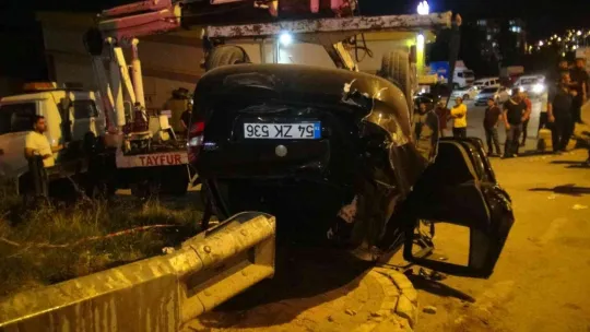 Kontrolden çıkan otomobil takla attı: 1'i ağır 4 yaralı