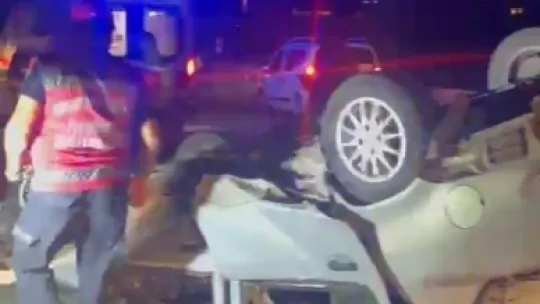 Kontrolden çıkan otomobil ters döndü: 2 yaralı