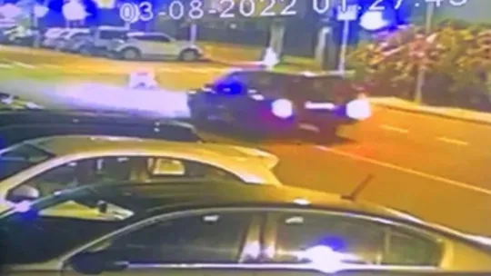 Köpeğini ezen ehliyetsiz sürücünün ailesine isyan etti
