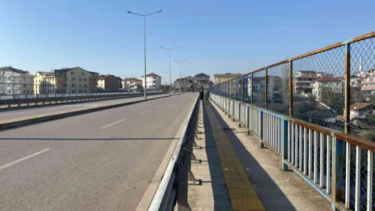 13 yaşındaki kız son yolculuğuna uğurlandı