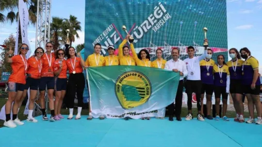 Körfez Kupası Deniz Küreği Yarışları'nda İzmit Sümerspor fırtınası esti