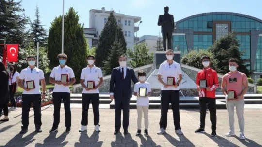 Körfez'de 19 Mayıs coşkusu