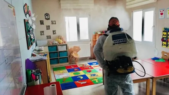 Körfez'de okullar ve yaşam alanları ilaçlandı!