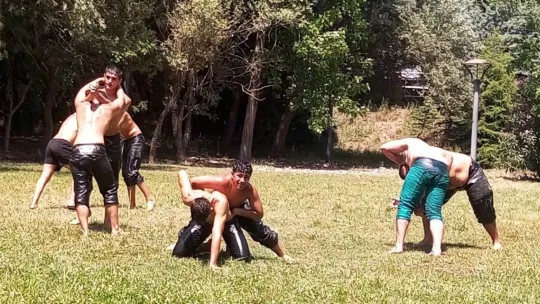 Körfezli güreşçiler Kırkpınar'a hazırlanıyor