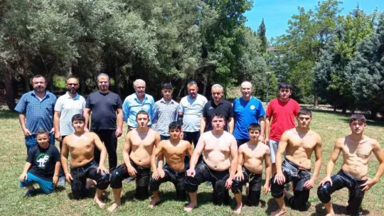 Körfezli güreşçiler Kırkpınar'a hazırlanıyor