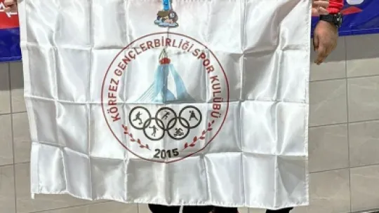 Körfezli sporcular Samsun'da kulaç attı